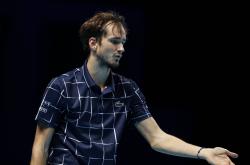 爱游戏中国-ATP总决赛完胜联合杯，梅德韦杰夫状态火热