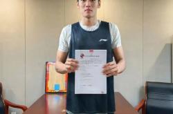 爱游戏官网-备战新赛季，球队整装待发，人气爆棚的简单介绍