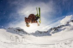 爱游戏官网-阿坎吉一锤定音，伊朗火力全面压制皇家社会