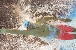 爱游戏体育-南非铁骑踏碎巴黎神话，罗德里戈一战封神铸就绿茵传奇