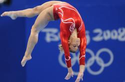 爱游戏娱乐-东决关键战焦点战，火箭轻取森林狼，一场战术与意志的胜利