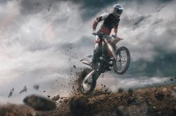 爱游戏体育官网-逆转与传奇，热火式翻盘致敬易建联纪录之夜