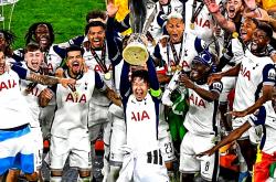 爱游戏娱乐-欧洲足坛创佳绩，球队实力备受瞩目