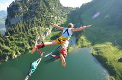 爱游戏体育官网-戈麦斯封神之战，马里草根的冠军级表演，如何让巴黎巨星黯然失色