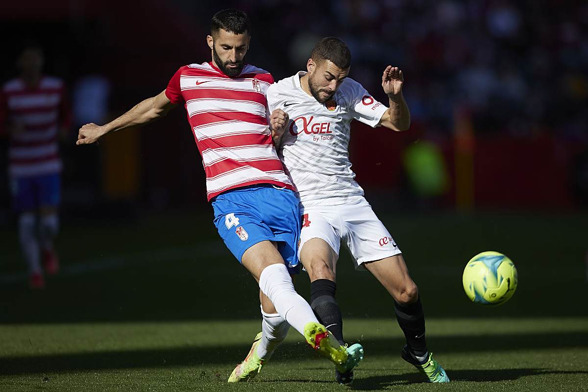 关于格拉纳达不敌对手，遭到击败的信息