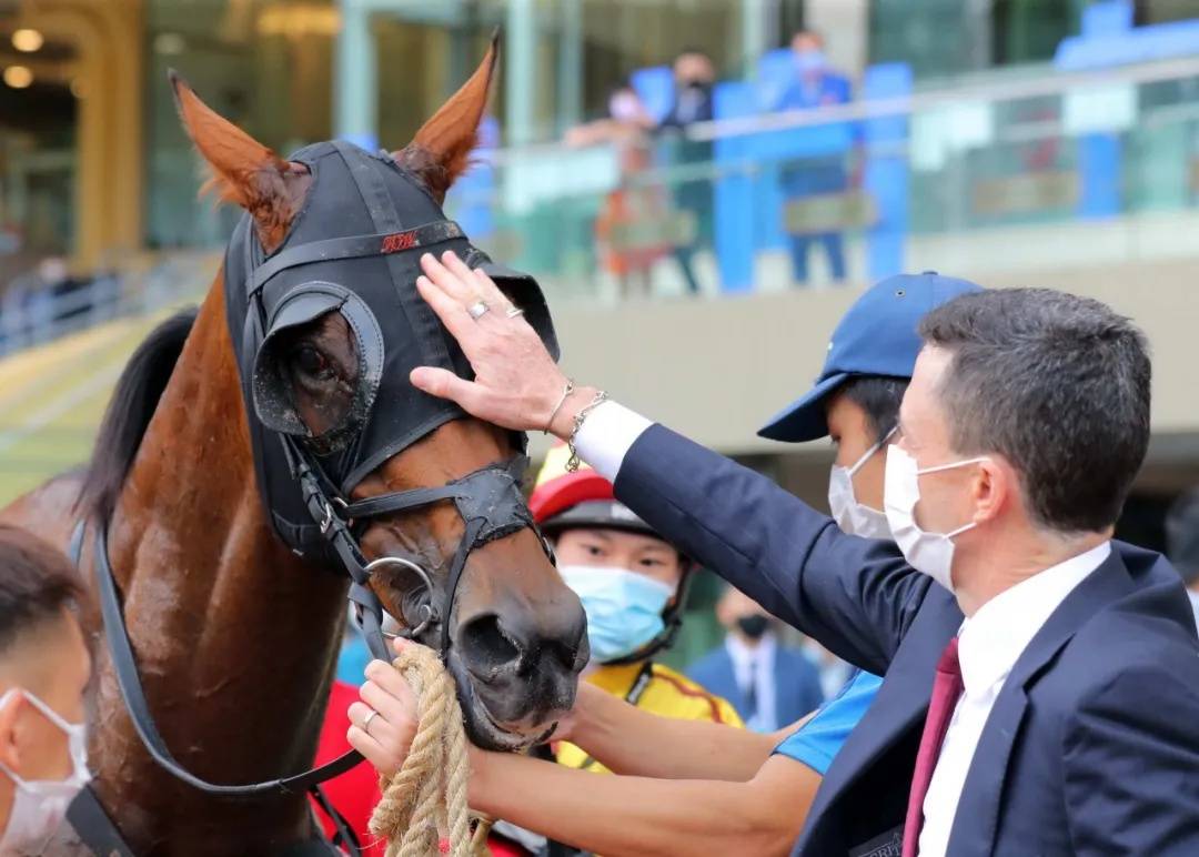 包含摩尔登主场胜出,展现出色表现的词条 包含摩尔登主场胜出,展现出色表现的词条