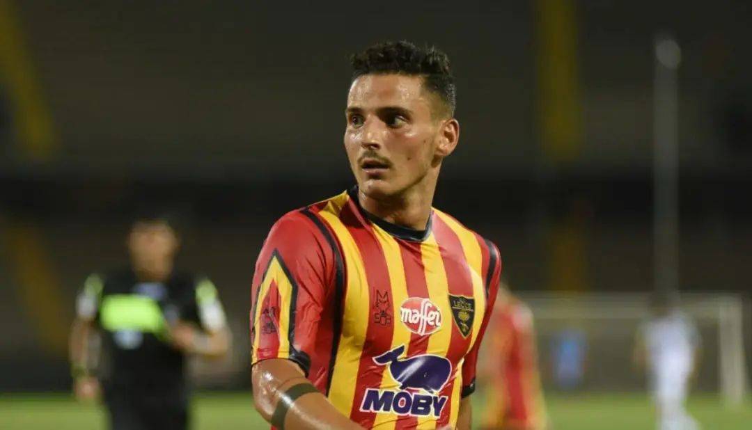 乌迪内斯惊险逃生，门兴抢得一分的简单介绍