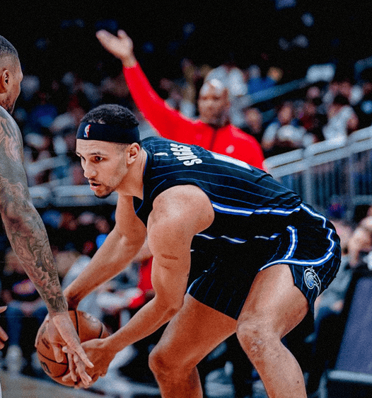 包含挪威球员哈桑逆转比赛，帮助球队赢得胜利的词条