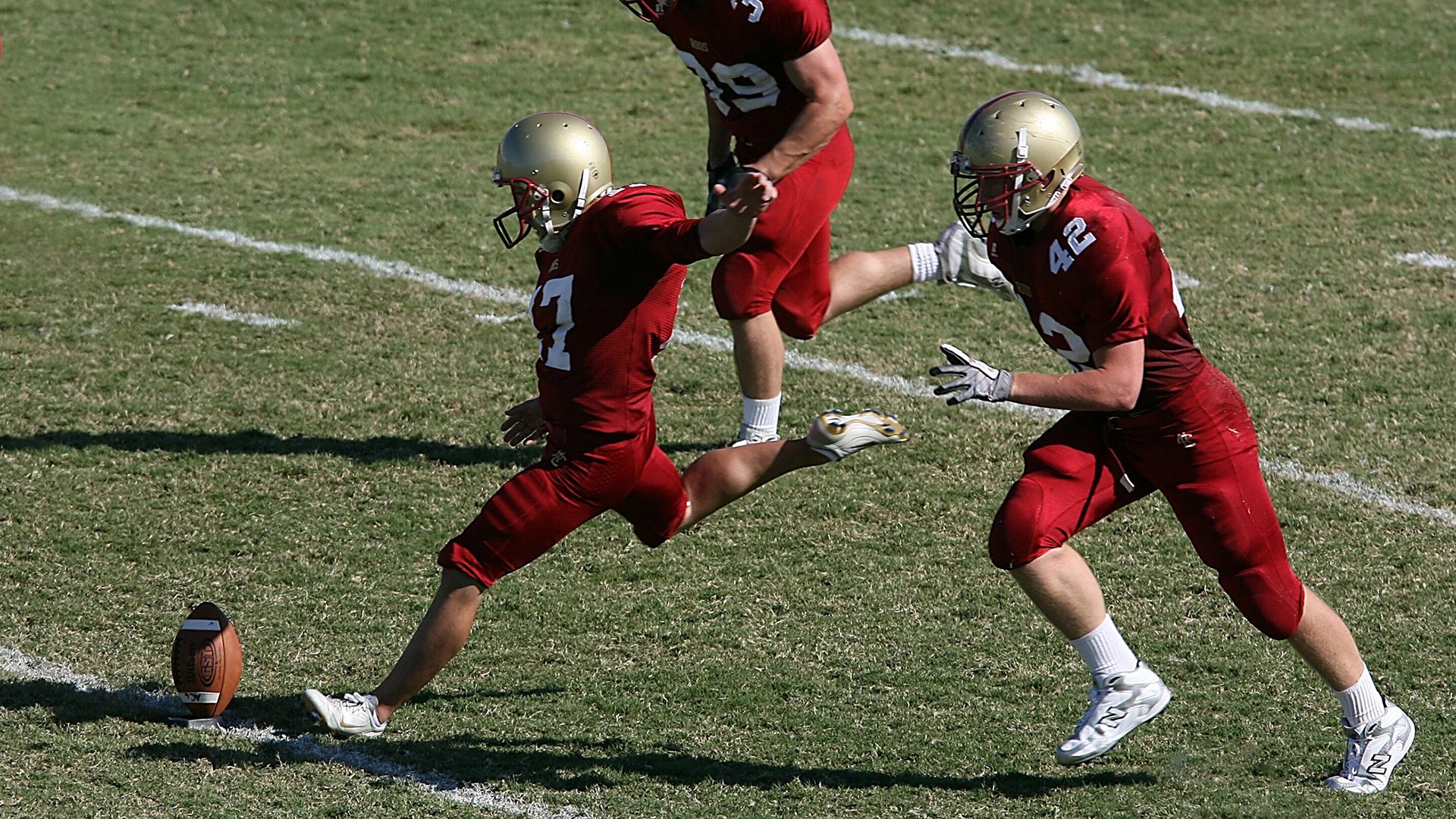 欧冠半决赛之夜，杜兰特防守端锁死对手